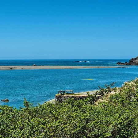Smith River Vintage Cabin Oceanfront Deck And Views Экстерьер фото
